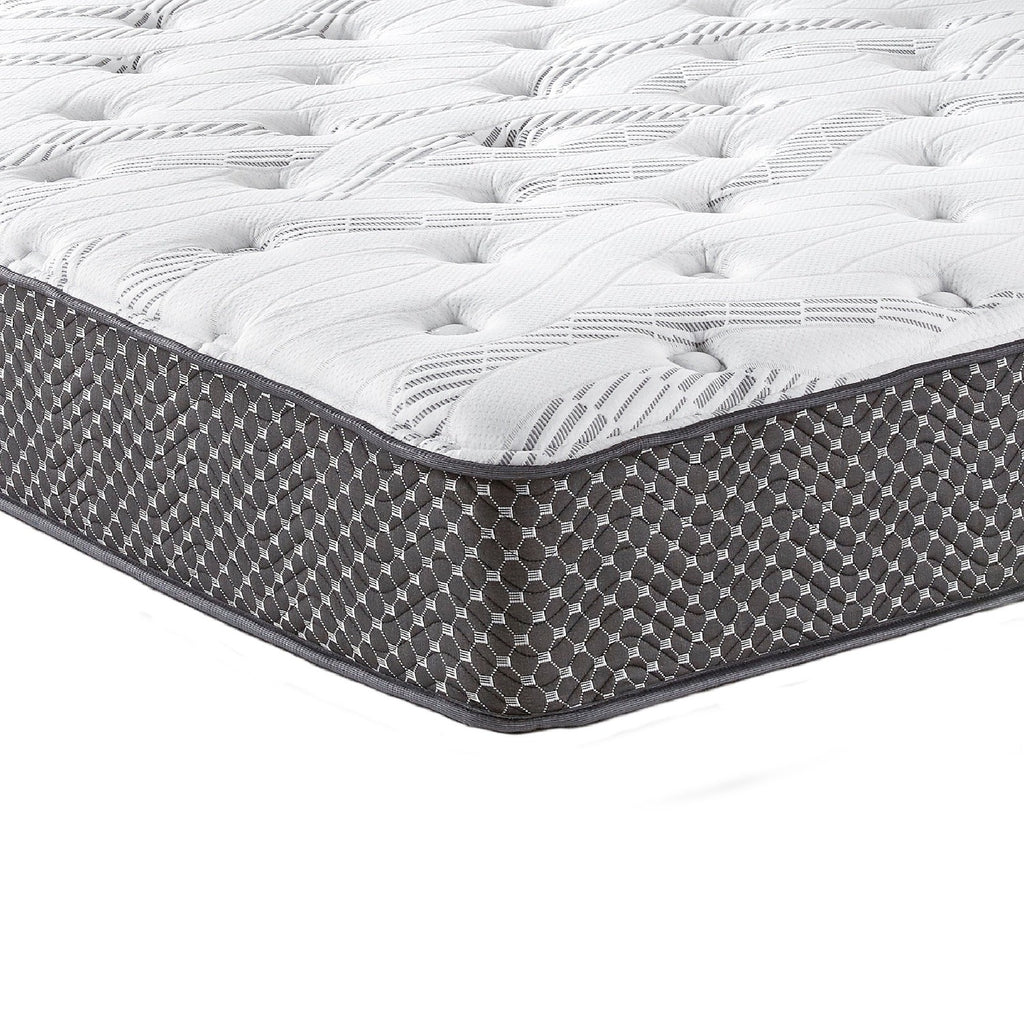 Close-up of NOVAHOME hybrid mattress quilted top and wrapped edge